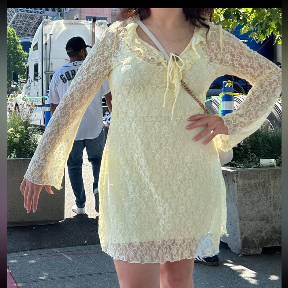Lace long sleeve mini dress